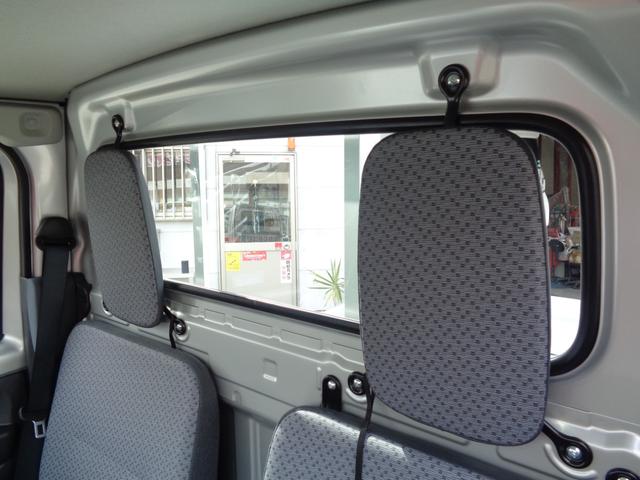 クリッパートラック ＤＸ　・届出済未使用車・当店新車仕入れ・障害物センサー・ＵＶカットガラス・５速ＭＴ・パワステ・マニュアルエアコン・ラジオ・パワーウインドウ・アイドリングストップ・サンバイザー・ゴムマット・運転席スライド（12枚目）