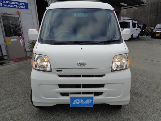 ハイゼットカーゴ クルーズ　・当店買取・車検整備付き・４ＷＤ（切り替え式）・全席パワーウインドウ・４ＡＴ（オーバードライブ付き）・ハイルーフ・ＣＤデッキ・２スピーカー・キーレスリモコン・オーバーヘッドコンソール・電動格納ミラー（2枚目）