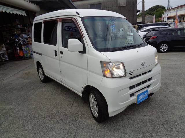 ハイゼットカーゴ クルーズ　・当店買取・車検整備付き・４ＷＤ（切り替え式）・全席パワーウインドウ・４ＡＴ（オーバードライブ付き）・ハイルーフ・ＣＤデッキ・２スピーカー・キーレスリモコン・オーバーヘッドコンソール・電動格納ミラー（7枚目）
