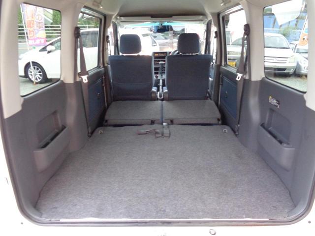 ハイゼットカーゴ クルーズ　・当店買取・車検整備付き・４ＷＤ（切り替え式）・全席パワーウインドウ・４ＡＴ（オーバードライブ付き）・ハイルーフ・ＣＤデッキ・２スピーカー・キーレスリモコン・オーバーヘッドコンソール・電動格納ミラー（19枚目）