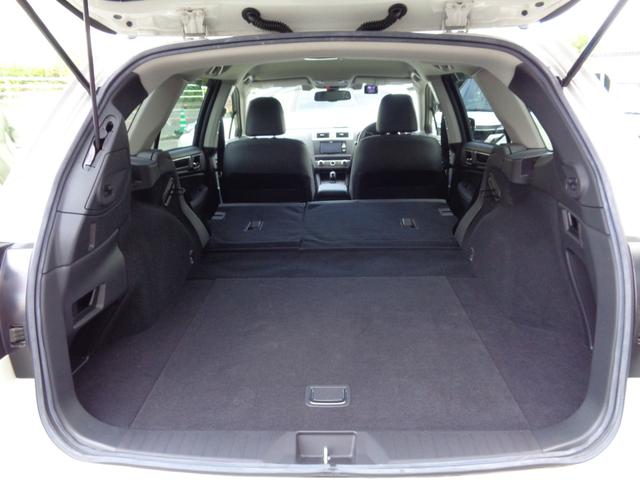 レガシィアウトバック リミテッド ・当店買取・整備渡し・ワンオーナー・禁煙車・アイサイトVer3・アダクティブクルコン・社外SDナビ・バックカメラ・フルセグ・LEDヘッドライト・オートライト・全席シートヒーター・ETC・パワーハッチ(14枚目)