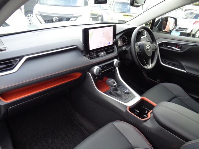 RAV4 ハイブリッドアドベンチャー ・当店買取・整備渡し・ワンオーナー・車庫保管・禁煙車・トヨタセーフティセンス・10.5インチディスプレイオーディオ・バックカメラ・フルセグTV・パワーゲート・2.0ETC・アダクティブクルコン(12枚目)