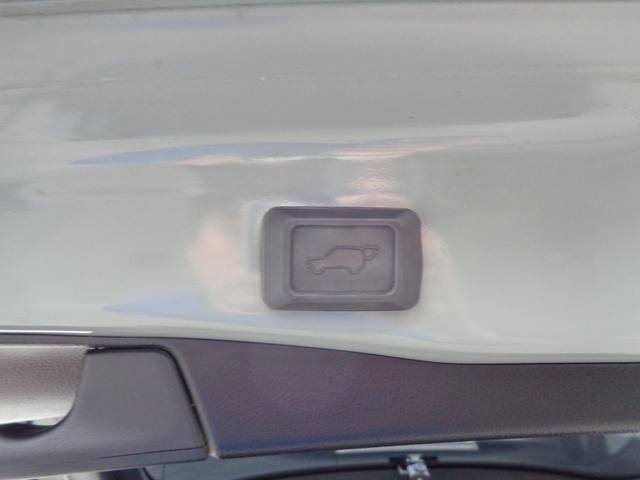 RAV4 ハイブリッドアドベンチャー ・当店買取・整備渡し・ワンオーナー・車庫保管・禁煙車・トヨタセーフティセンス・10.5インチディスプレイオーディオ・バックカメラ・フルセグTV・パワーゲート・2.0ETC・アダクティブクルコン(19枚目)