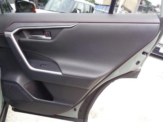 RAV4 ハイブリッドアドベンチャー ・当店買取・整備渡し・ワンオーナー・車庫保管・禁煙車・トヨタセーフティセンス・10.5インチディスプレイオーディオ・バックカメラ・フルセグTV・パワーゲート・2.0ETC・アダクティブクルコン(60枚目)