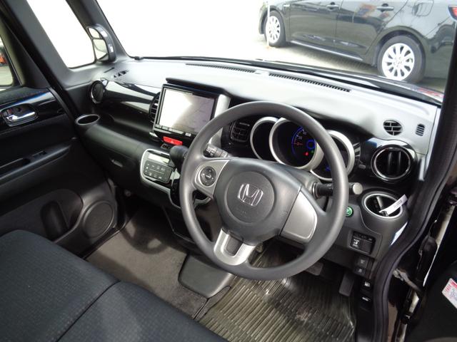 Ｎ－ＢＯＸカスタム Ｇ・Ｌパッケージ　・当店買取・整備渡し・ワンオーナー・両側スライドドア・片側パワースライドドア・社外８インチＳＤナビ・フルセグ・バックカメラ・Ｂｌｕｅｔｏｏｔｈ・ＨＩＤ・フォグ・オートライト・オートドアミラー（6枚目）