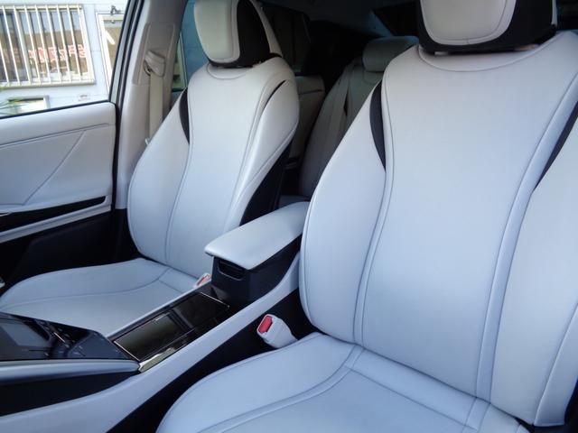 MIRAI ベースグレード ・当店買取・車検整備付き・燃料電池車・トヨタセーフティセンス・アダプティブクルコン・純正9インチSDナビ・フルセグ・ETC・バックカメラ・前席パワーシート・全席シートヒーター・LEDヘッドライト(11枚目)