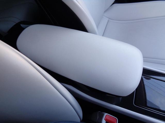 MIRAI ベースグレード ・当店買取・車検整備付き・燃料電池車・トヨタセーフティセンス・アダプティブクルコン・純正9インチSDナビ・フルセグ・ETC・バックカメラ・前席パワーシート・全席シートヒーター・LEDヘッドライト(43枚目)