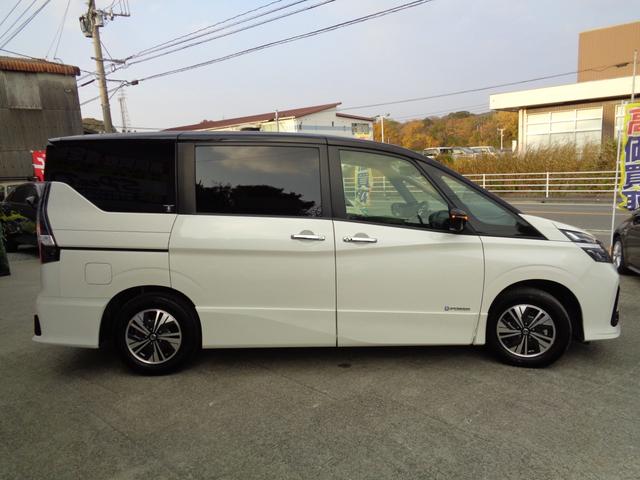 セレナ e-パワー ハイウェイスターV ・当店買取・車検整備付・全国2年保証・ワンオーナー・禁煙車・エマブレ・両側パワスラ・純正7インチSDナビ・アラウンドビュー・フルセグ・フリップダウンモニター・デジタルインナーミラー・LEDヘッドライト(3枚目)