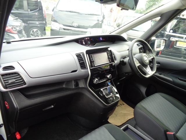 セレナ e-パワー ハイウェイスターV ・当店買取・車検整備付・全国2年保証・ワンオーナー・禁煙車・エマブレ・両側パワスラ・純正7インチSDナビ・アラウンドビュー・フルセグ・フリップダウンモニター・デジタルインナーミラー・LEDヘッドライト(11枚目)