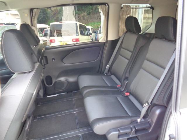 セレナ e-パワー ハイウェイスターV ・当店買取・車検整備付・全国2年保証・ワンオーナー・禁煙車・エマブレ・両側パワスラ・純正7インチSDナビ・アラウンドビュー・フルセグ・フリップダウンモニター・デジタルインナーミラー・LEDヘッドライト(21枚目)