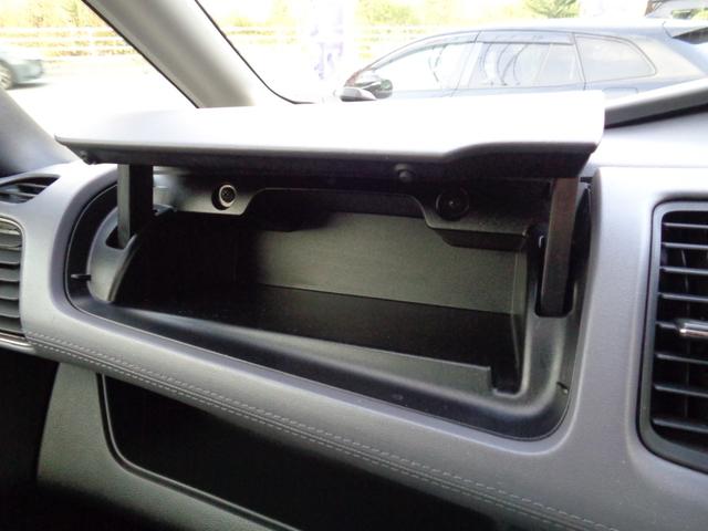 セレナ e-パワー ハイウェイスターV ・当店買取・車検整備付・全国2年保証・ワンオーナー・禁煙車・エマブレ・両側パワスラ・純正7インチSDナビ・アラウンドビュー・フルセグ・フリップダウンモニター・デジタルインナーミラー・LEDヘッドライト(48枚目)