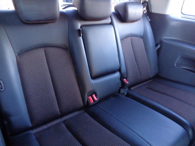 エルグランド ２５０ハイウェイスターアーバンクロム　・当店買取・車検整備付・２オーナー・車庫保管・禁煙車・両側パワスラ・純正ＳＤナビ・バックカメラ・フルセグ・ＥＴＣ・合皮ハーフレザーシート・オットマン・フルエアロ・ＨＩＤヘッドライト・コンビステアリング（10枚目）