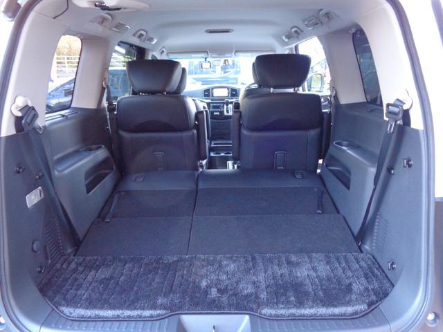 エルグランド ２５０ハイウェイスターアーバンクロム　・当店買取・車検整備付・２オーナー・車庫保管・禁煙車・両側パワスラ・純正ＳＤナビ・バックカメラ・フルセグ・ＥＴＣ・合皮ハーフレザーシート・オットマン・フルエアロ・ＨＩＤヘッドライト・コンビステアリング（16枚目）