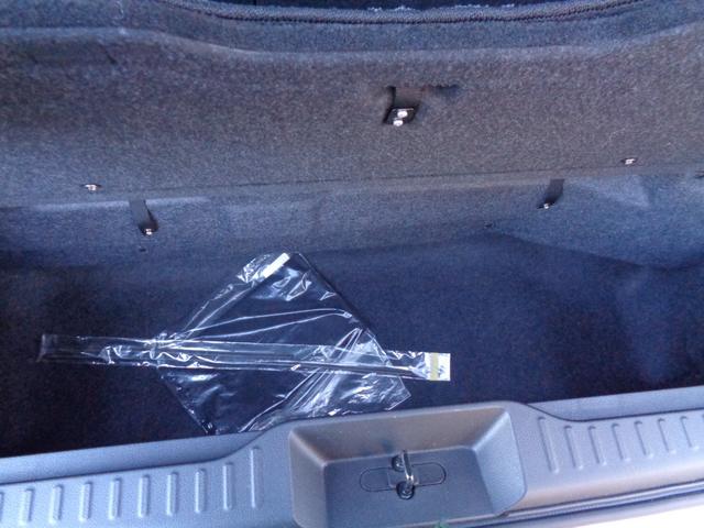 エルグランド ２５０ハイウェイスターアーバンクロム　・当店買取・車検整備付・２オーナー・車庫保管・禁煙車・両側パワスラ・純正ＳＤナビ・バックカメラ・フルセグ・ＥＴＣ・合皮ハーフレザーシート・オットマン・フルエアロ・ＨＩＤヘッドライト・コンビステアリング（19枚目）