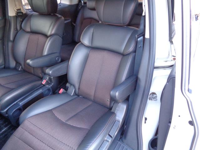 エルグランド ２５０ハイウェイスターアーバンクロム　・当店買取・車検整備付・２オーナー・車庫保管・禁煙車・両側パワスラ・純正ＳＤナビ・バックカメラ・フルセグ・ＥＴＣ・合皮ハーフレザーシート・オットマン・フルエアロ・ＨＩＤヘッドライト・コンビステアリング（53枚目）