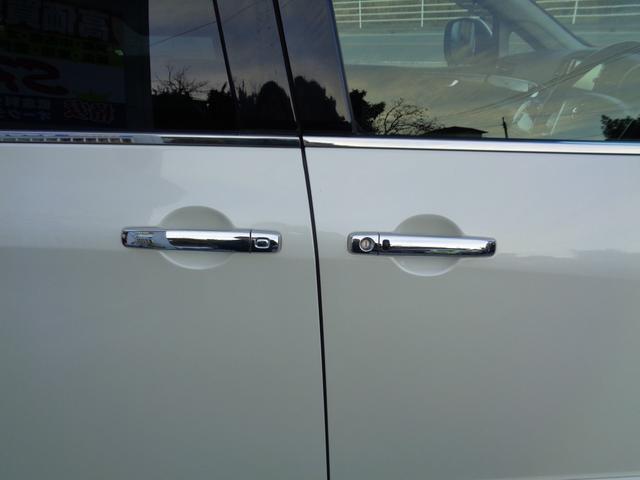 エルグランド ２５０ハイウェイスターアーバンクロム　・当店買取・車検整備付・２オーナー・車庫保管・禁煙車・両側パワスラ・純正ＳＤナビ・バックカメラ・フルセグ・ＥＴＣ・合皮ハーフレザーシート・オットマン・フルエアロ・ＨＩＤヘッドライト・コンビステアリング（66枚目）