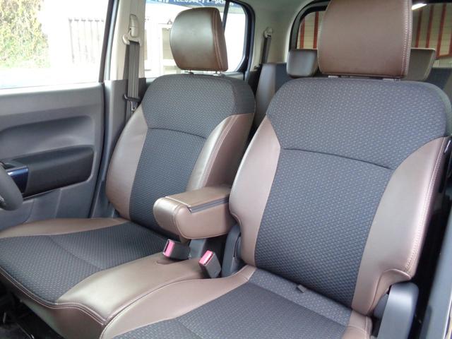 �V�[�g�́A����₷���A�^�]���̃z�[���h�����悭�A�|�����₷���n�[�t���U�[���n�ɂȂ��Ă��܂��B�T�C�h�����ɂ̓u���E���n�̃��U�[���̑f�ނ��g���A�������ȕ��͋C�������o���Ă��܂��B