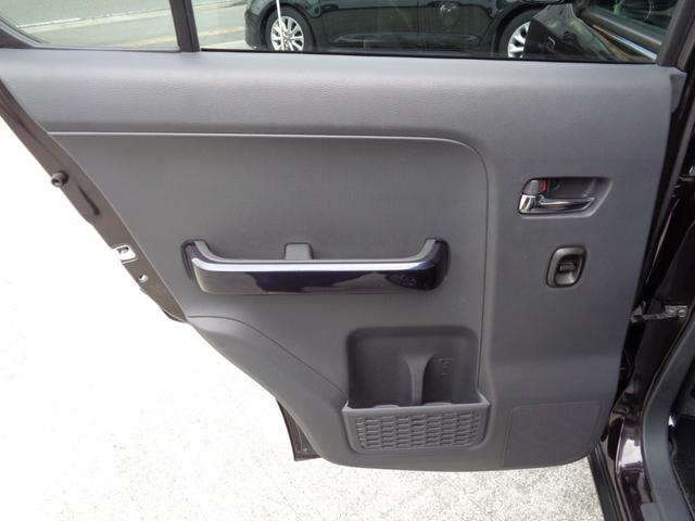 ��ȃh�A�A�h�A�����Ɏ��[�|�P�b�g������܂��B�h�����N�z���_�[�Ƃ��Ă��g���܂��B