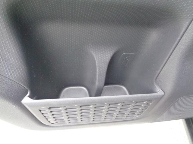 �h�A�����Ɏ��[�|�P�b�g������܂��B�h�����N�z���_�[�Ƃ��Ă��g���܂��B