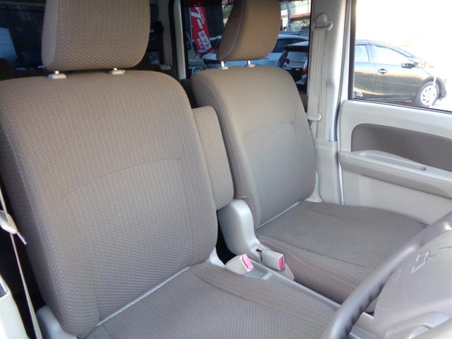 �V�[�g�́A����₷���A�^�]���̃z�[���h�����悭�A�|�����₷�����n�ɂȂ��Ă��܂��B