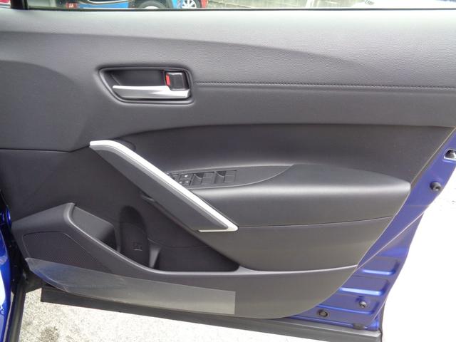 �^�]�ȃh�A�A�h�A�����Ɏ��[�X�y�[�X������܂��B