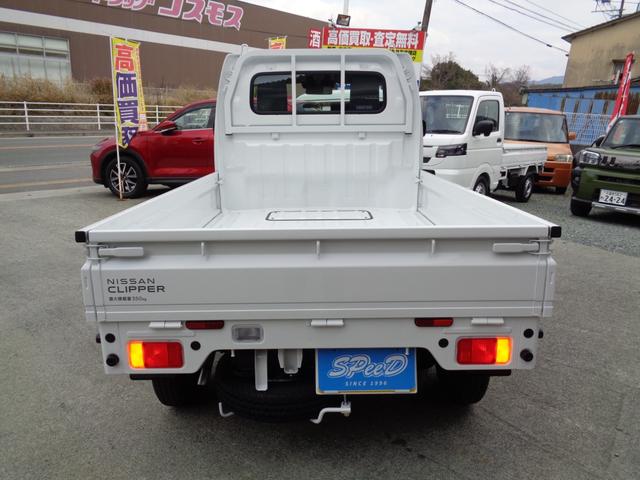 クリッパートラック DX セーフティパッケージ ・当店新車仕入れ・現行車・届出済未使用車・追突防止・車線逸脱警報・前後踏み間違え抑制・エアコン・パワステ・パワーウインドウ・前後障害物ソナー・4AT・LEDヘッドライト・オートライト・ラジオ・(5枚目)