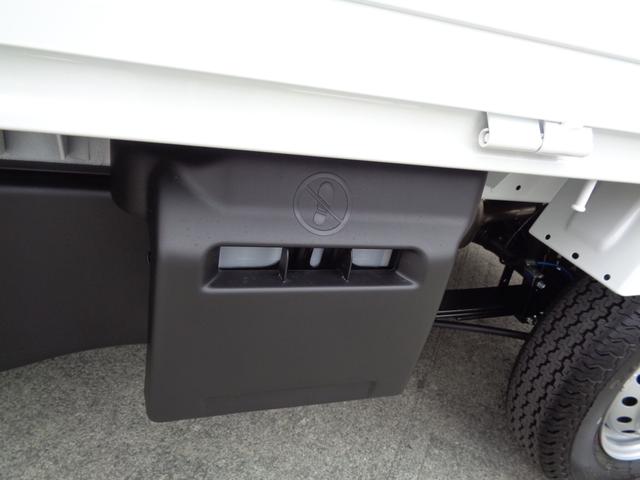 クリッパートラック DX セーフティパッケージ ・当店新車仕入れ・現行車・届出済未使用車・追突防止・車線逸脱警報・前後踏み間違え抑制・エアコン・パワステ・パワーウインドウ・前後障害物ソナー・4AT・LEDヘッドライト・オートライト・ラジオ・(23枚目)