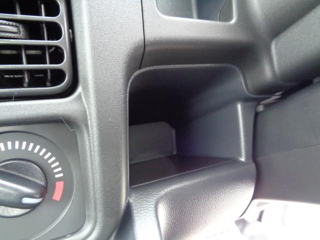 クリッパートラック DX セーフティパッケージ ・当店新車仕入れ・現行車・届出済未使用車・追突防止・車線逸脱警報・前後踏み間違え抑制・エアコン・パワステ・パワーウインドウ・前後障害物ソナー・4AT・LEDヘッドライト・オートライト・ラジオ・(69枚目)