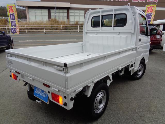 クリッパートラック DX セーフティパッケージ ・当店新車仕入れ・現行車・届出済未使用車・追突防止・車線逸脱警報・前後踏み間違え抑制・エアコン・パワステ・パワーウインドウ・前後障害物ソナー・5MT・LEDヘッドライト・オートライト・ラジオ・(6枚目)
