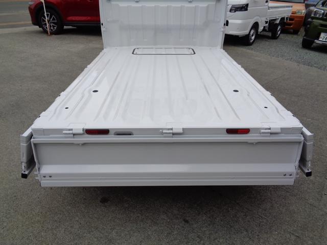 クリッパートラック DX セーフティパッケージ ・当店新車仕入れ・現行車・届出済未使用車・追突防止・車線逸脱警報・前後踏み間違え抑制・エアコン・パワステ・パワーウインドウ・前後障害物ソナー・5MT・LEDヘッドライト・オートライト・ラジオ・(16枚目)