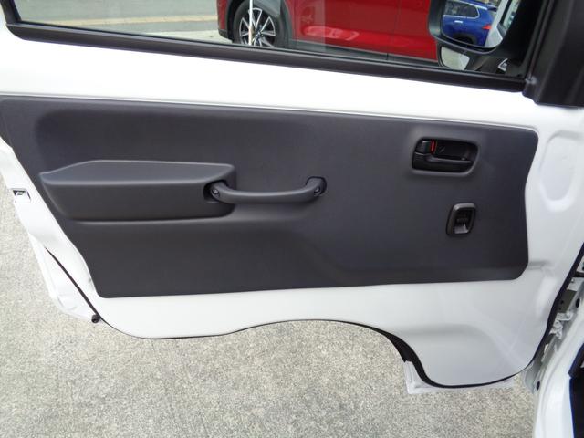 クリッパートラック DX セーフティパッケージ ・当店新車仕入れ・現行車・届出済未使用車・追突防止・車線逸脱警報・前後踏み間違え抑制・エアコン・パワステ・パワーウインドウ・前後障害物ソナー・5MT・LEDヘッドライト・オートライト・ラジオ・(50枚目)