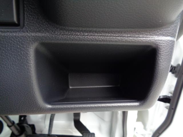 クリッパートラック DX セーフティパッケージ ・当店新車仕入れ・現行車・届出済未使用車・追突防止・車線逸脱警報・前後踏み間違え抑制・エアコン・パワステ・パワーウインドウ・前後障害物ソナー・5MT・LEDヘッドライト・オートライト・ラジオ・(67枚目)