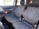 シートは、座りやすく、運転時のホールド性もよく、掃除しやすい生地になっています。