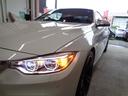 BMWのアイデンティティのヘッドライトです。LEDヘッドライトで瞬時に100%の光量を出力し、視界を確保します。
