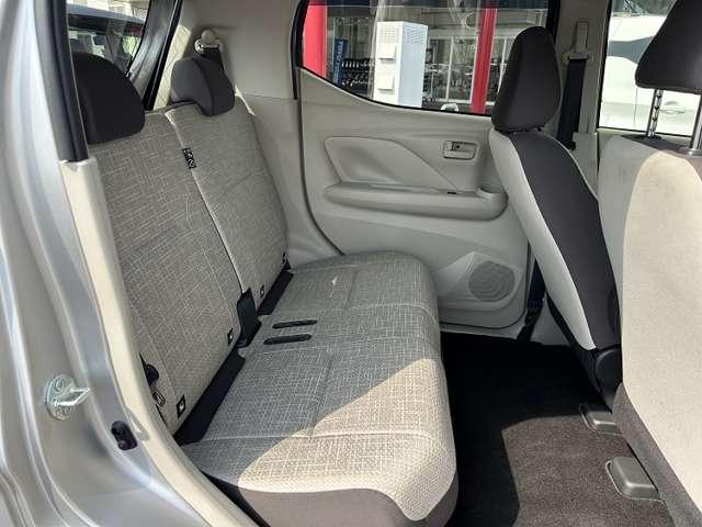 ｅＫワゴン Ｍ　元社用車／バックカメラ付き　踏み間違い防止アシスト　イモビライザー　パワーウィンドウ　Ｐセンサー　マニュアルエアコン　バックカメラ　キーレスエントリー　前席シートヒーター　ＡＳＣ　エアバック　パワステ（10枚目）