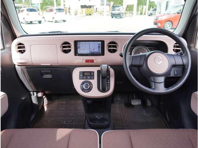 ミラココア ココアプラスＸ　ナビ／バックカメラ／地デジＴＶ／Ｂｌｕｅｔｏｏｔｈ／ア　ＴＶナビ　Ｆセグ　アイスト　ＡＵＸ接続　スマートキーシステム　助手席エアバック　イモビライザー　サイドエアバッグ　フロントベンチシート　全席ＰＷ（7枚目）