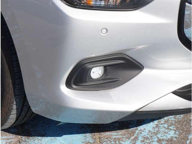 スイフト ハイブリッドＭＺ　純正ナビ　全方位モニター　地デジＴＶ　ＥＴＣ　エアバック　アルミホイル　バックアイカメラ　クリアランスソナー　フルセグＴＶ　ＬＥＤライト　ナビＴＶ　スマートキー　メモリーナビ　Ｓヒーター　キーレス（16枚目）