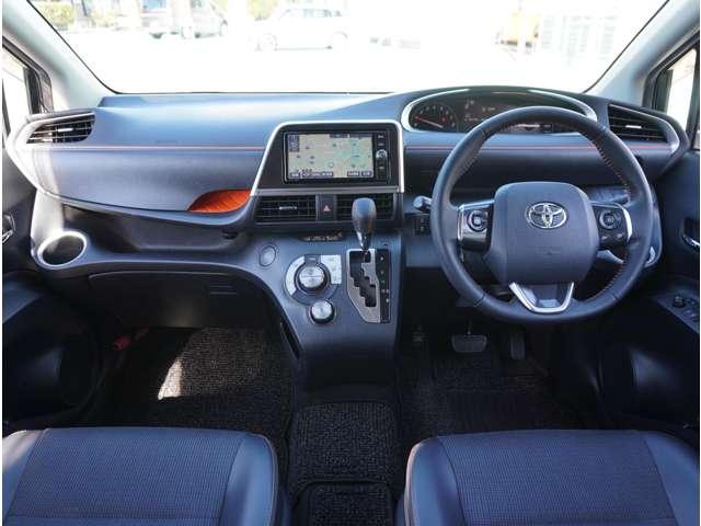 シエンタ Ｇ　クエロ　Ｔ－Ｃｏｎｎｅｃｔナビ　ドラレコ　地デジＴＶ　軽減ブレーキ　両側自動ドア　Ｉストップ　後カメラ　デュアルエアバック　パワーウィンドウ　フルオートエアコン　ＬＥＤヘッド　ナビ＆ＴＶ　スマキー　ＶＳＣ（7枚目）