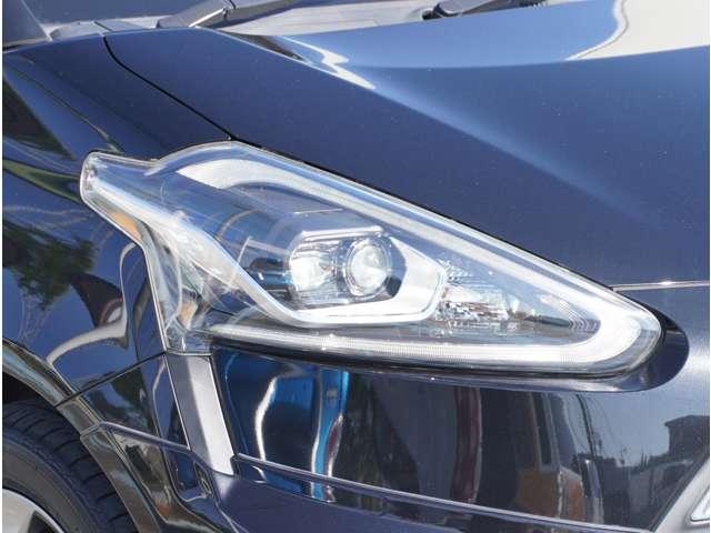 シエンタ Ｇ　クエロ　Ｔ－Ｃｏｎｎｅｃｔナビ　ドラレコ　地デジＴＶ　軽減ブレーキ　両側自動ドア　Ｉストップ　後カメラ　デュアルエアバック　パワーウィンドウ　フルオートエアコン　ＬＥＤヘッド　ナビ＆ＴＶ　スマキー　ＶＳＣ（16枚目）