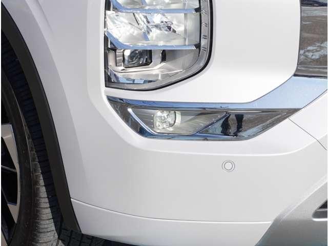 足元明るいフォグランプ搭載！大雨時や濃霧時など視界の悪い時は心強い見方です！