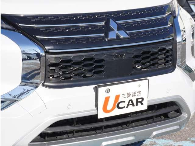 【クリアランスソナー】バンパーに付いたセンサーが障害物を検知。一定の距離に近づくとアラートで教えてくれます。狭い駐車スペースや車庫入れ時も安心です。