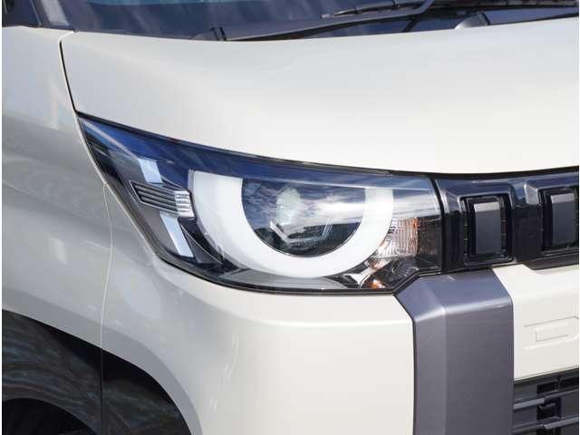 デリカミニ T プレミアム スマホ連携ディスプレイオーディオ フルセグTV LEDランプ クルコン キーレスエントリー ABS エアバッグ パワステ ベンチシート オートエアコン ターボ車 フロントカメラ バックカメラ テレビ(16枚目)