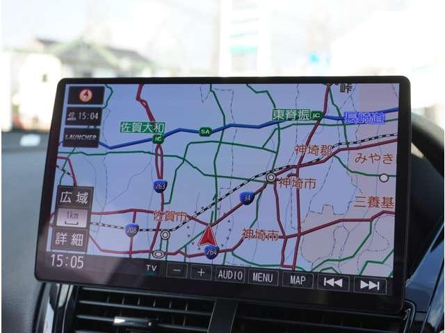 エクリプスクロスＰＨＥＶ Ｇ　ナビ　地デジＴＶ　バックカメラ　ＥＴＣ　ＬＥＤヘッドランプ　衝突被害軽減システム　ＤＶＤ再生　オートクルーズコントロール　ＥＴＣ車載器　フルセグＴＶ　クリアランスソナー　バツクカメラ　４ＷＤ　ＡＢＳ（9枚目）