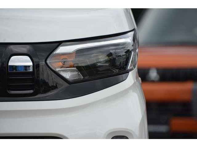 �O���́A��p�̍H��ɂĐ^�S���߂Ē��J�ɖ����������Ă���܂��̂ŁA�s�J�s�J�Ɏd�オ���Ă���܂��B���ÎԂł����̃L���C�ȏ�Ԃ͕K���ł��I