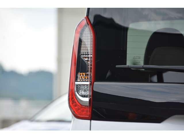 �I�[�g���[�����Y�X�͍����R�S�����i���Y�o�C�p�X�j�����ɂ������܂��B���Y���h���ׁ̗A�����_�[�����h���Y�X�̌��������ł��B