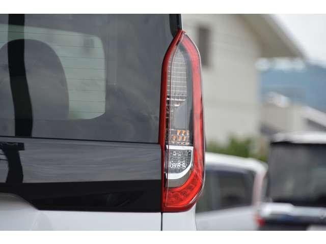 �I�[�g���[�����Y�X�͍����R�S�����i���Y�o�C�p�X�j�����ɂ������܂��B���Y���h���ׁ̗A�����_�[�����h���Y�X�̌��������ł��B