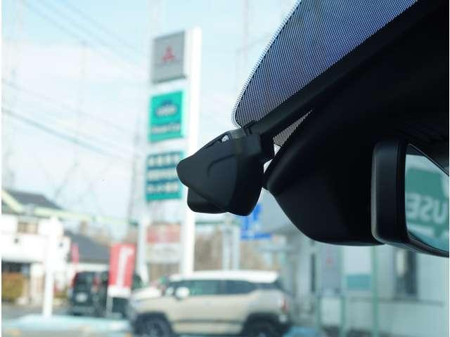 �y�O���h���C�u���R�[�_�[�z���S�E���S�ȃJ�[���C�t�ɕK�{�̃h���C�u���R�[�_�[�𑕔��B������^�]�⎖�̂ɑ��������ۂ̏󋵂��f���ŋL�^���A����̃��X�N�ɔ����܂��B