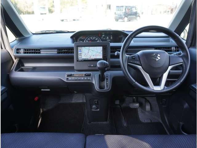 ワゴンＲ ハイブリッドＦＺ　ナビ　全周囲カメラ　ＥＴＣ　シートヒーター　盗難防止　衝突被害軽減装置　ＴＶ＆ナビ　パーキングセンサー　ＥＴＣ車載器　ＡＷ　キーレス　ＡＢＳ　横滑り防止装置　地デジ　ＬＥＤヘッド　スマートキー（7枚目）