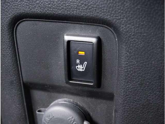 ワゴンＲ ハイブリッドＦＺ　ナビ　全周囲カメラ　ＥＴＣ　シートヒーター　盗難防止　衝突被害軽減装置　ＴＶ＆ナビ　パーキングセンサー　ＥＴＣ車載器　ＡＷ　キーレス　ＡＢＳ　横滑り防止装置　地デジ　ＬＥＤヘッド　スマートキー（11枚目）