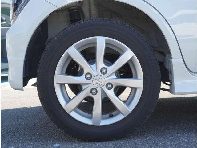 ハイブリッドＺＸ　シートヒーター　衝突被害軽減ブレーキ　ＤＣＢＳ　運転席側シートヒーター　リアコーナーセンサー　イモビライザー　アルミホイール　ＬＥＤヘッドライト　クルーズコントロール　ＥＳＣ　スマートキー　Ｉストップ（画像18）